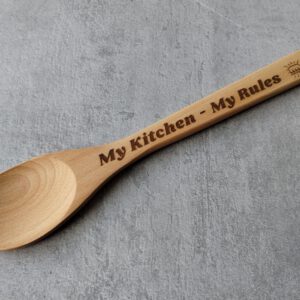 Holzkochlöffel mit Gravur "My Kitchen - My Rules" - personalisierbar