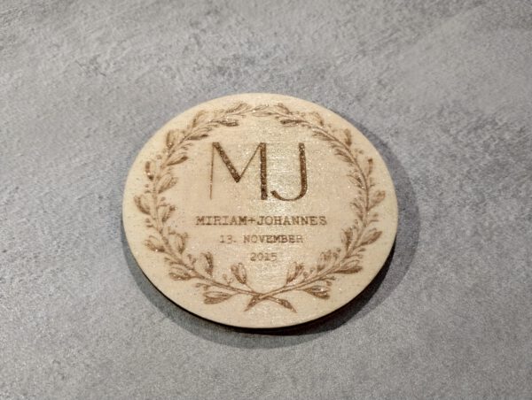 Individuelle Holzuntersetzer für Hochzeit, Jubiläum, Geburtstag, Taufe und vieles mehr - personalisierbar mit eigenem Text - Image 6