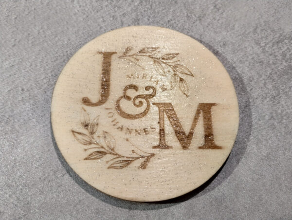 Individuelle Holzuntersetzer für Hochzeit, Jubiläum, Geburtstag, Taufe und vieles mehr - personalisierbar mit eigenem Text - Image 5