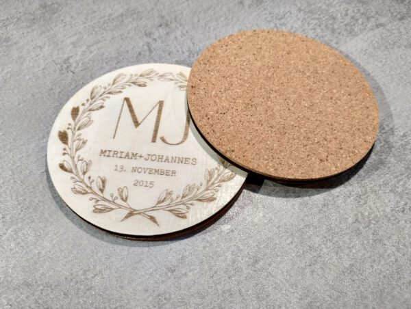 Individuelle Holzuntersetzer für Hochzeit, Jubiläum, Geburtstag, Taufe und vieles mehr - personalisierbar mit eigenem Text - Image 2